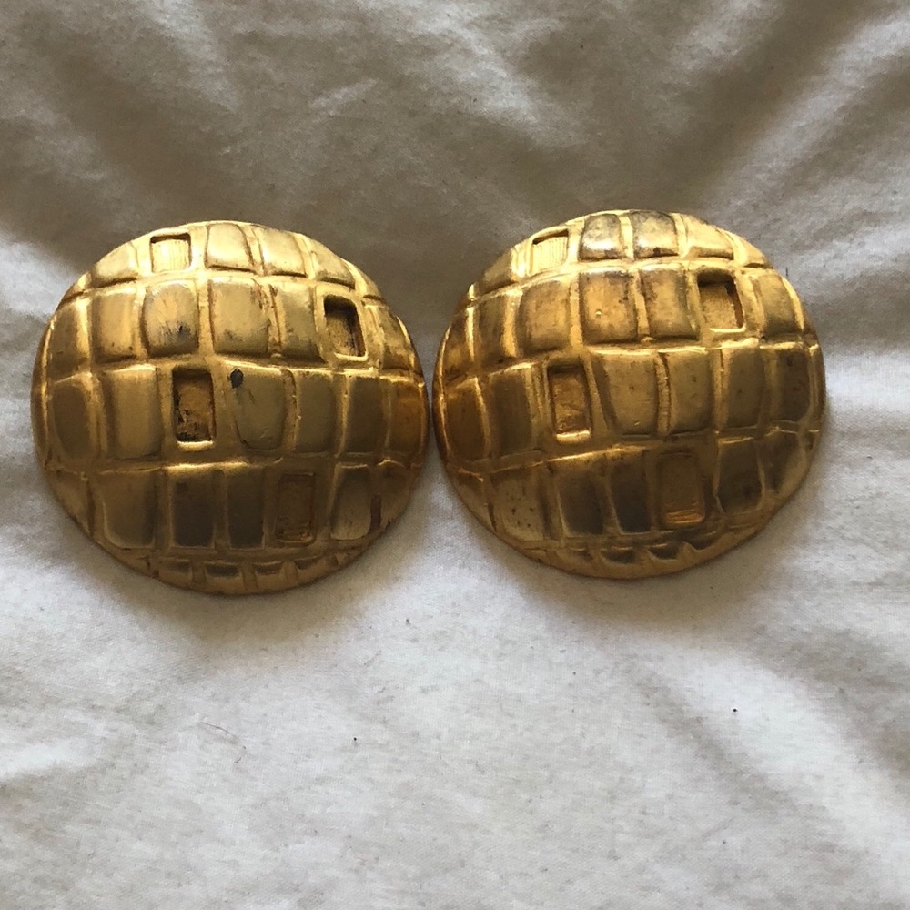 GC. Eighties style fashion earrings